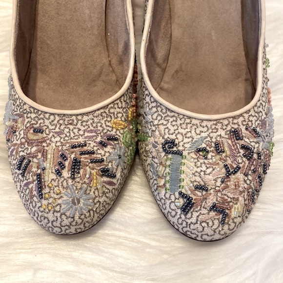 Dries Van Noten Printed Beaded Accents Pumps Size 7